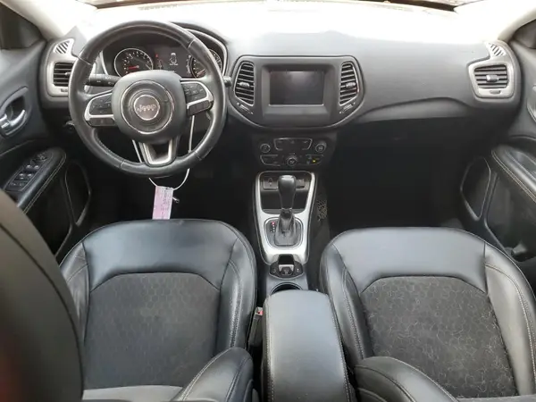 3C4NJCBB6HT617243 2017 JEEP COMPASS - Image 8