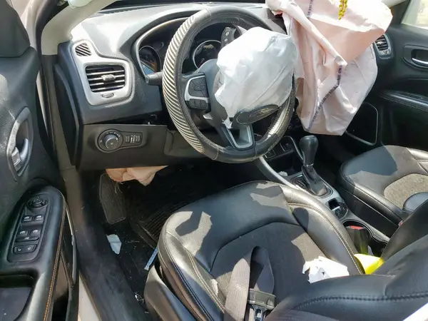 3C4NJCBB6HT629358 2017 JEEP COMPASS - Image 8
