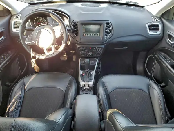 3C4NJCBB6HT643096 2017 JEEP COMPASS - Image 8