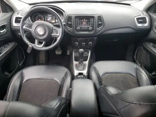 3C4NJCBB6HT652929 2017 JEEP COMPASS - Image 8