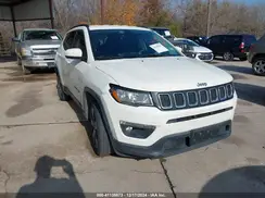 3C4NJCBB6JT102264 2018 JEEP COMPASS