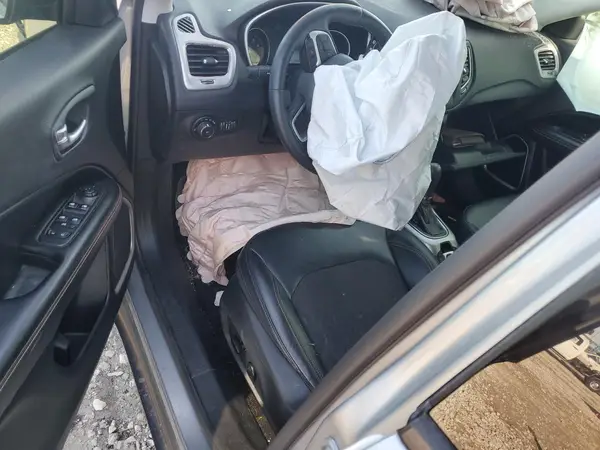 3C4NJCBB6JT102409 2018 JEEP COMPASS - Image 8