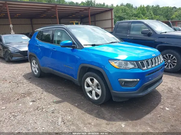 3C4NJCBB6JT123888 2018 JEEP COMPASS - Image 1