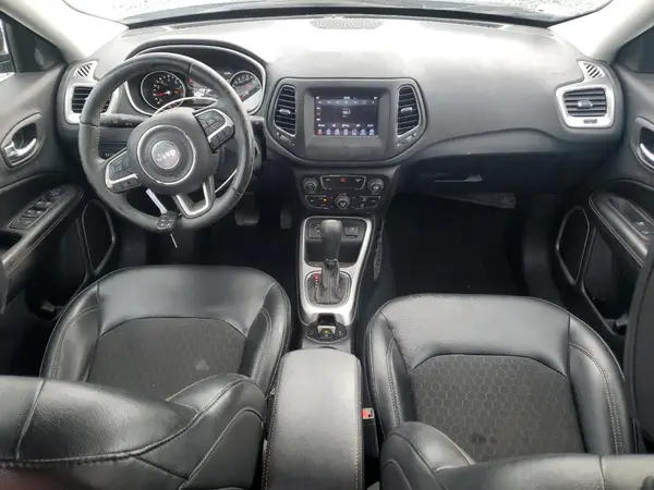 3C4NJCBB6JT136804 2018 JEEP COMPASS - Image 8