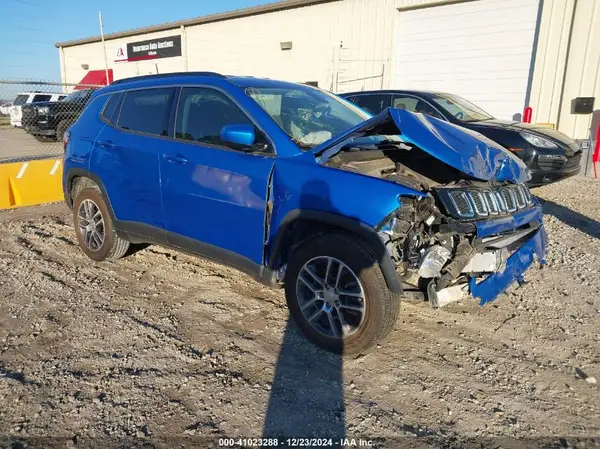 3C4NJCBB6JT140433 2018 JEEP COMPASS - Image 1