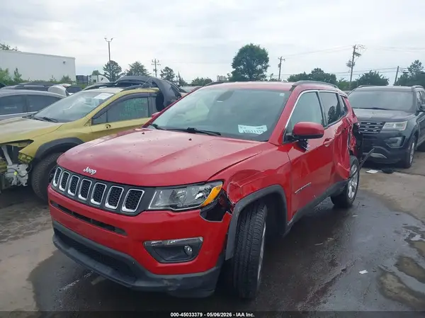 3C4NJCBB6JT186781 2018 JEEP COMPASS - Image 2
