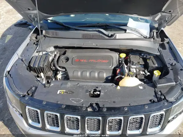 3C4NJCBB6JT193407 2018 JEEP COMPASS - Image 8