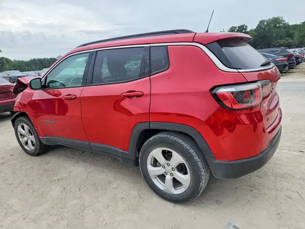 3C4NJCBB6JT194945 2018 JEEP COMPASS - Image 2
