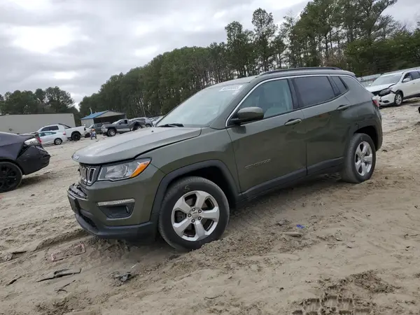 3C4NJCBB6JT228754 2018 JEEP COMPASS - Image 1