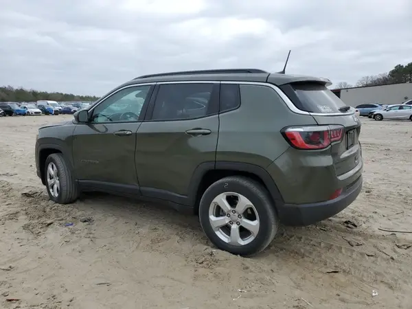 3C4NJCBB6JT228754 2018 JEEP COMPASS - Image 2
