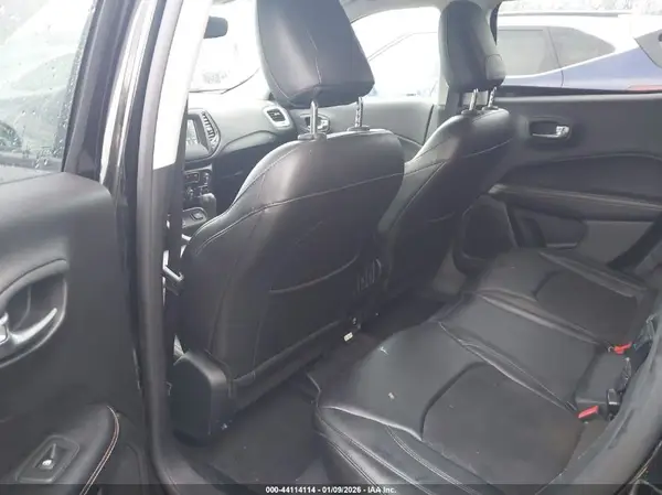 3C4NJCBB6JT235395 2018 JEEP COMPASS - Image 8