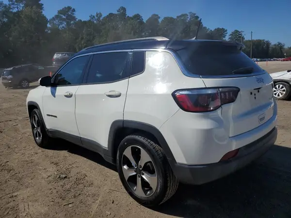 3C4NJCBB6JT240399 2018 JEEP COMPASS - Image 2