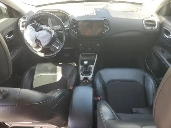 3C4NJCBB6JT263276 2018 JEEP COMPASS - Image 8