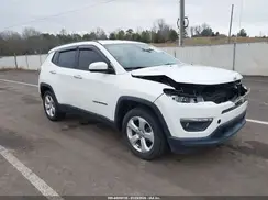 3C4NJCBB6JT267585 2018 JEEP COMPASS