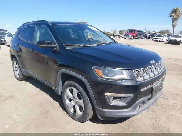3C4NJCBB6JT271460 2018 JEEP COMPASS - Image 1