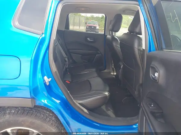 3C4NJCBB6JT271541 2018 JEEP COMPASS - Image 8