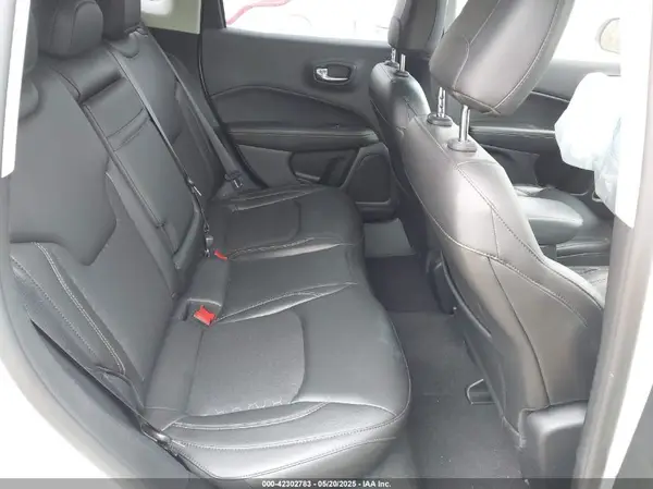 3C4NJCBB6JT286573 2018 JEEP COMPASS - Image 8