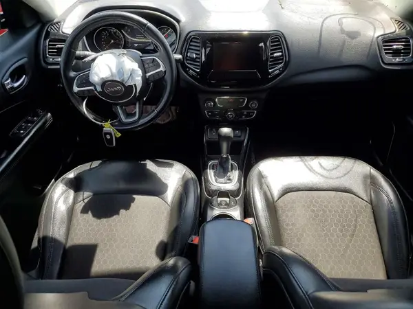 3C4NJCBB6JT304828 2018 JEEP COMPASS - Image 8