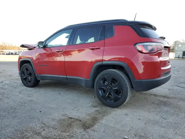 3C4NJCBB6JT318468 2018 JEEP COMPASS - Image 2