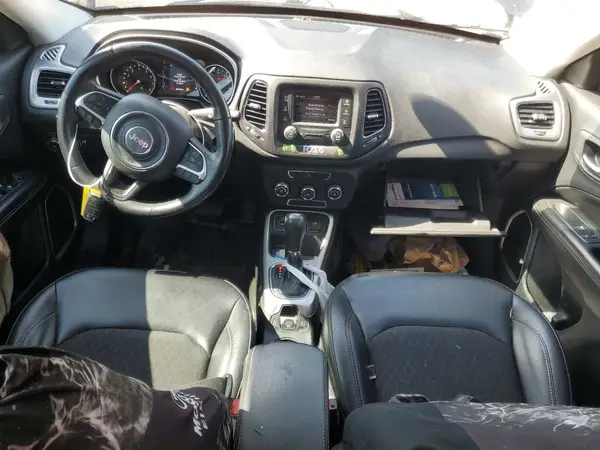 3C4NJCBB6JT318812 2018 JEEP COMPASS - Image 8