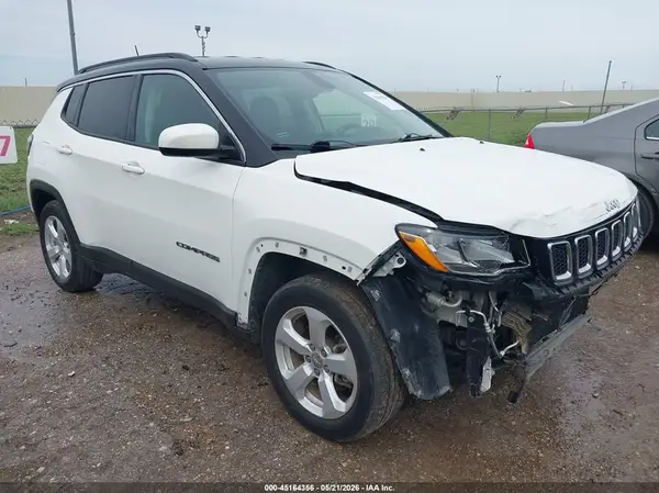 3C4NJCBB6JT327686 2018 JEEP COMPASS - Image 1