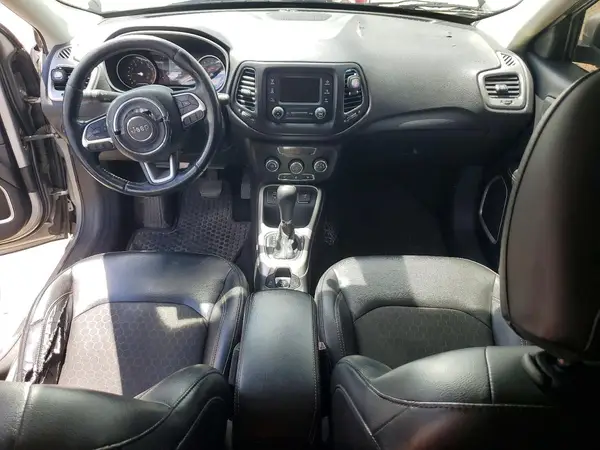 3C4NJCBB6JT328501 2018 JEEP COMPASS - Image 8