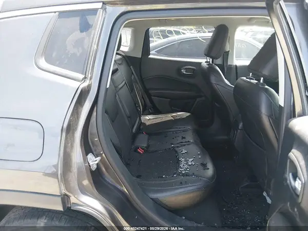 3C4NJCBB6JT377018 2018 JEEP COMPASS - Image 8