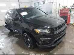 3C4NJCBB6JT407389 2018 JEEP COMPASS