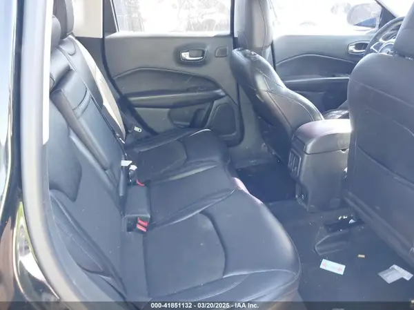 3C4NJCBB6JT407411 2018 JEEP COMPASS - Image 8