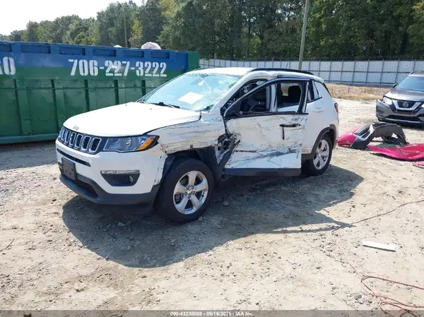 3C4NJCBB6JT411006 2018 JEEP COMPASS - Image 2
