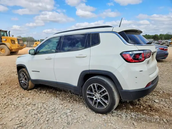 3C4NJCBB6JT461811 2018 JEEP COMPASS - Image 2