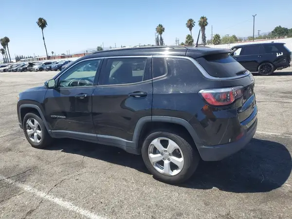 3C4NJCBB6JT466703 2018 JEEP COMPASS - Image 2
