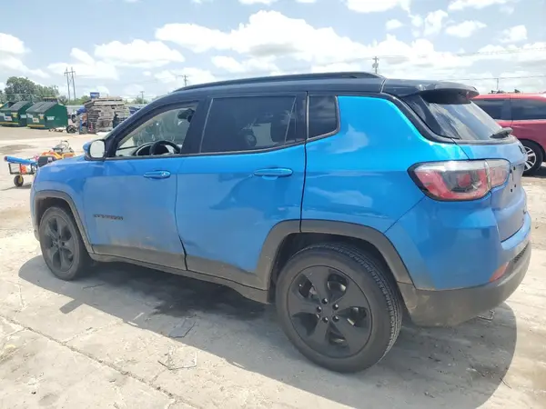 3C4NJCBB6JT471450 2018 JEEP COMPASS - Image 2