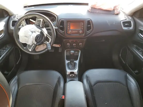 3C4NJCBB6JT487454 2018 JEEP COMPASS - Image 8