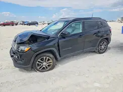 3C4NJCBB6JT499913 2018 JEEP COMPASS