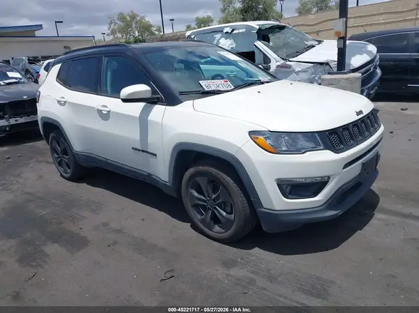 3C4NJCBB6JT502051 2018 JEEP COMPASS - Image 1
