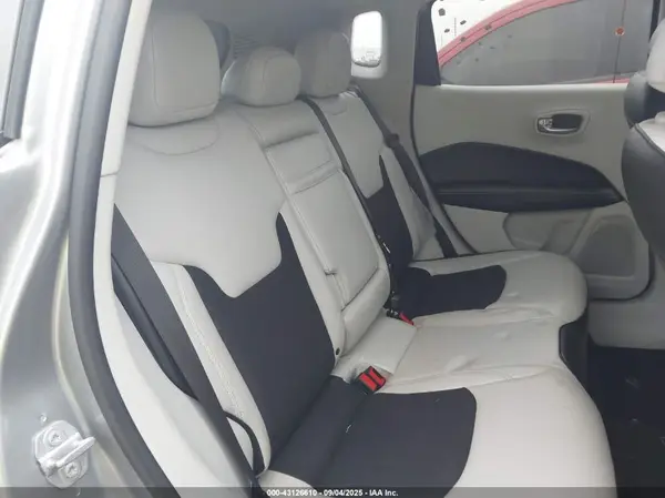 3C4NJCBB6JT503331 2018 JEEP COMPASS - Image 8