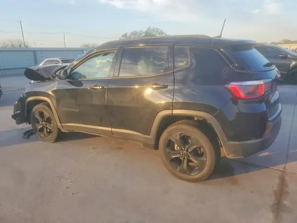 3C4NJCBB6KT613037 2019 JEEP COMPASS - Image 2