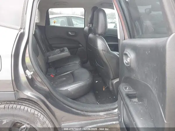3C4NJCBB6KT613295 2019 JEEP COMPASS - Image 8