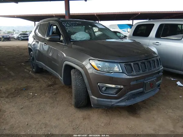 3C4NJCBB6KT615127 2019 JEEP COMPASS - Image 1