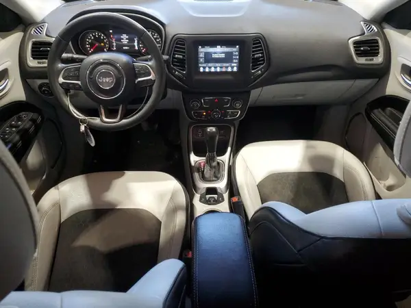 3C4NJCBB6KT615659 2019 JEEP COMPASS - Image 8