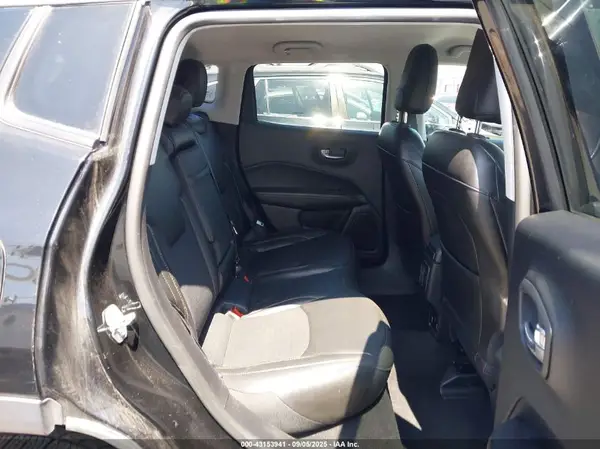 3C4NJCBB6KT649553 2019 JEEP COMPASS - Image 8