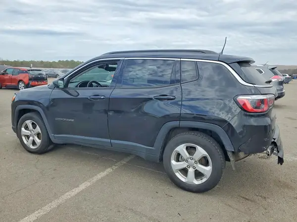 3C4NJCBB6KT652050 2019 JEEP COMPASS - Image 2