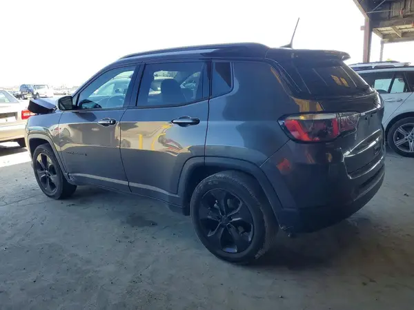 3C4NJCBB6KT726910 2019 JEEP COMPASS - Image 2