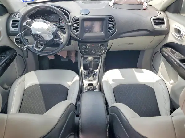 3C4NJCBB6KT801220 2019 JEEP COMPASS - Image 8