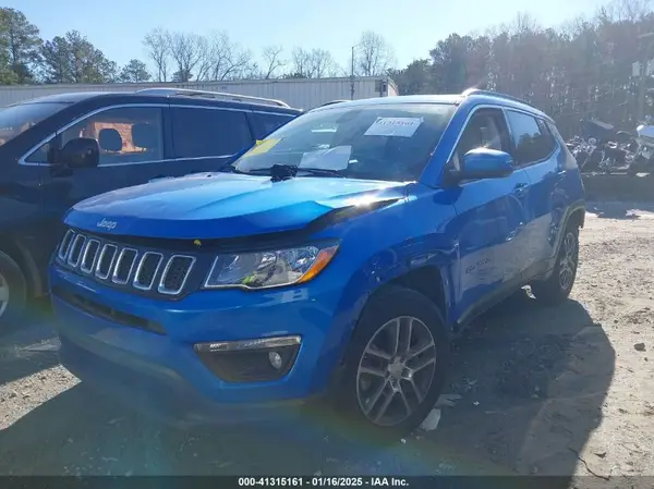 3C4NJCBB6KT802481 2019 JEEP COMPASS - Image 2