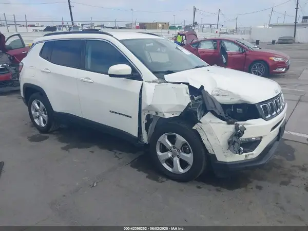 3C4NJCBB6KT809494 2019 JEEP COMPASS - Image 1