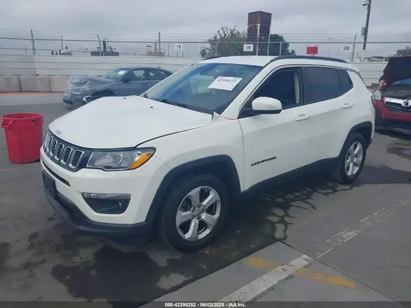 3C4NJCBB6KT809494 2019 JEEP COMPASS - Image 2