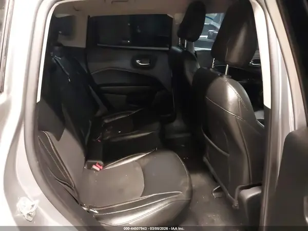 3C4NJCBB6KT851065 2019 JEEP COMPASS - Image 8