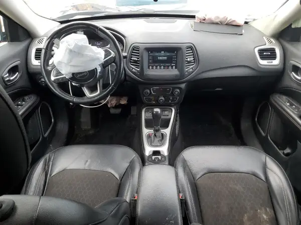 3C4NJCBB6LT141553 2020 JEEP COMPASS - Image 8